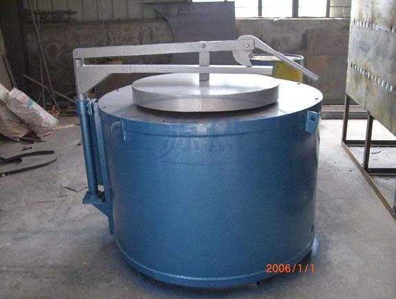 Aluminum alloy melting and insulation furnace